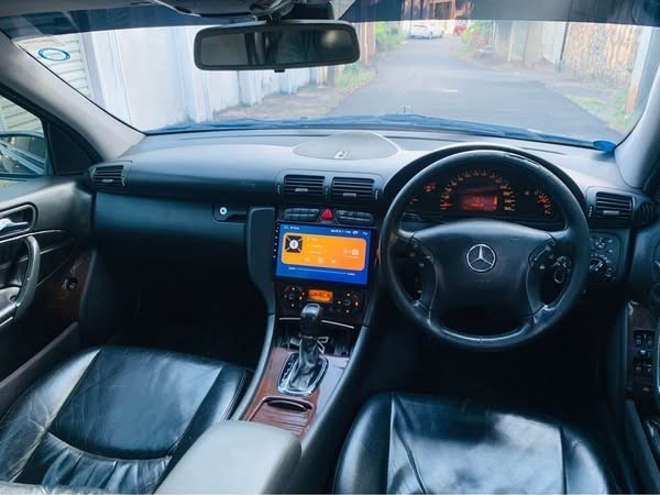 mercedes-benz-c200-big-4