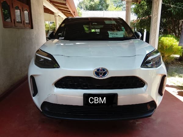 yaris-cross-z-hybrid-big-0