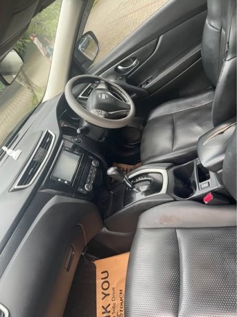 2015nissan-x-trail-big-4