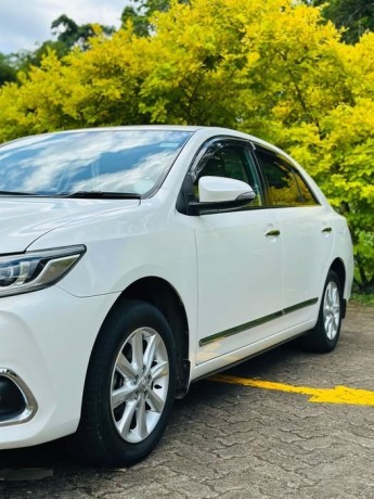toyota-premio-g-superior-big-0