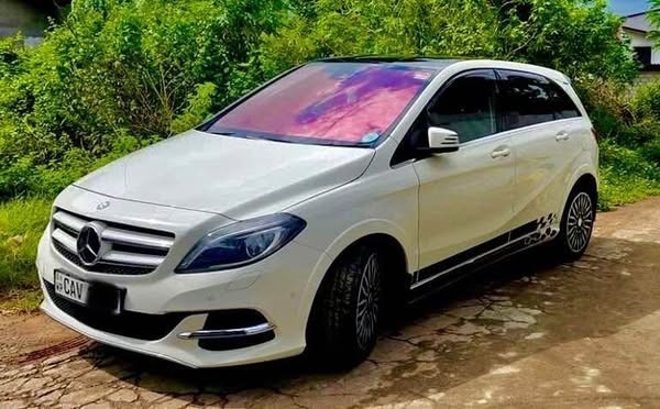 mercedes-benz-b250e-full-electric-highest-gradespecial-exterior-big-0