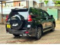 toyota-land-cruiser-prado-150-small-4