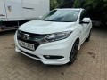 honda-vezel-z-orange-package-small-2