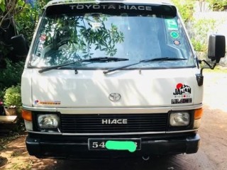 toyota-hiace-lh61-shell-van