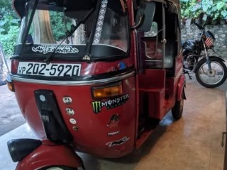 bajaj-2-stock-wheel