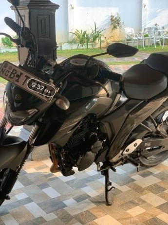 yamaha-fz-v3-big-3