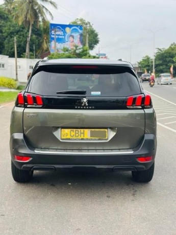 peugeot-5008-2019-big-4