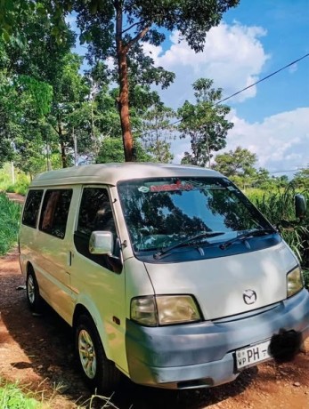 mazda-bongo-big-1
