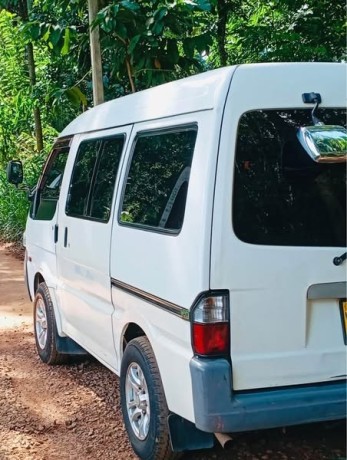 mazda-bongo-big-2