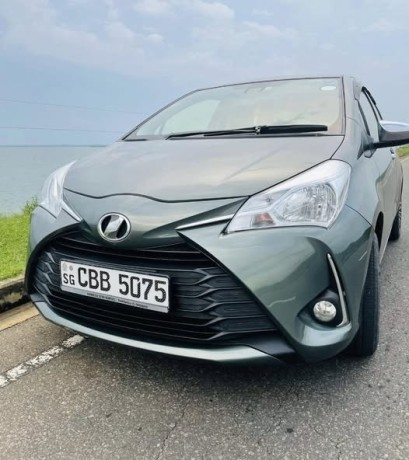toyota-vitz-big-0