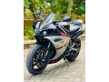 yamaha-yzf-r1-2011-small-3