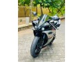 yamaha-yzf-r1-2011-small-1