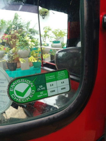 bajaj-re-4stroke-big-1