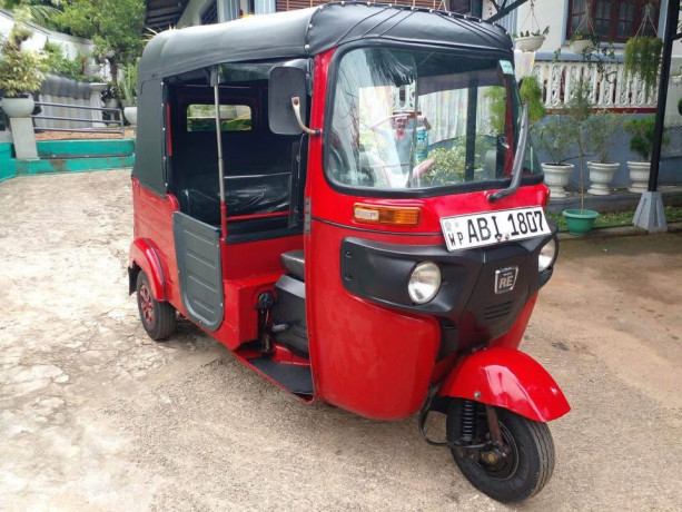bajaj-re-4stroke-big-7