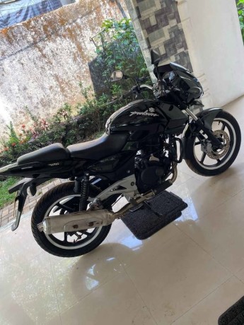 pulsar-200-big-7