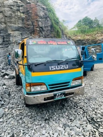 isuzu-tipper-big-1