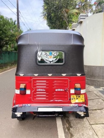 bajaj-4-stroke-threewheel-big-1
