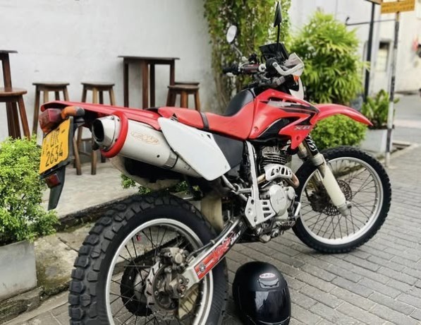 honda-xr-250-registered-big-4