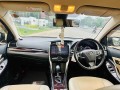 toyota-premio-g-superior-small-3