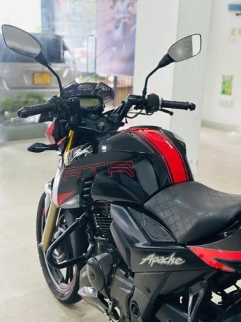 tvs-apache-rtr-200-big-4