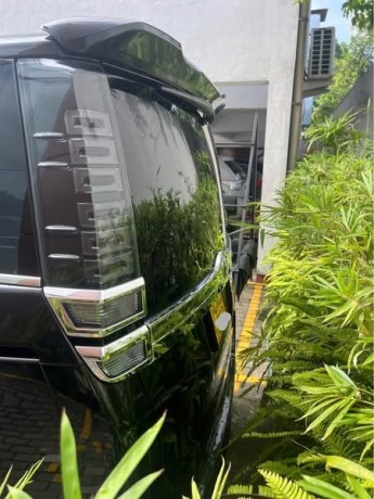 toyota-voxy-big-2