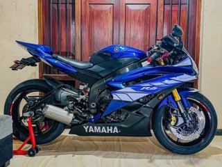 yamaha-r6-legal-loaded