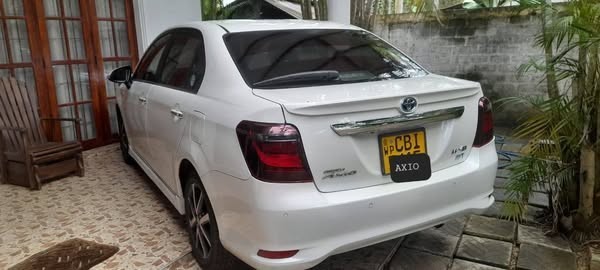 for-sale-toyota-axio-wxb-automatic-hibrid-1500cc-big-3