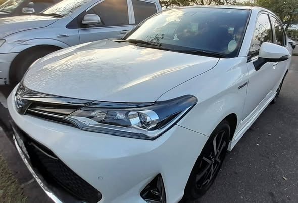 for-sale-toyota-axio-wxb-automatic-hibrid-1500cc-big-0