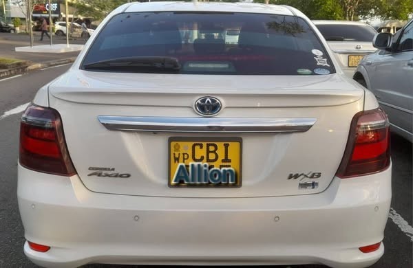 for-sale-toyota-axio-wxb-automatic-hibrid-1500cc-big-1