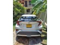 toyota-chr-ngx-10-small-1
