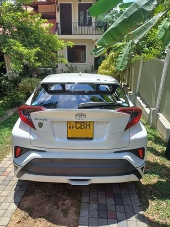 toyota-chr-ngx-10-big-1