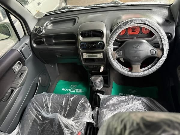 perodua-kenari-2007-big-2