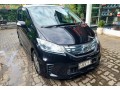 honda-freed-small-4
