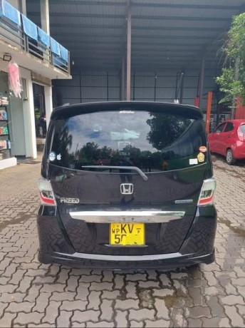 honda-freed-big-2