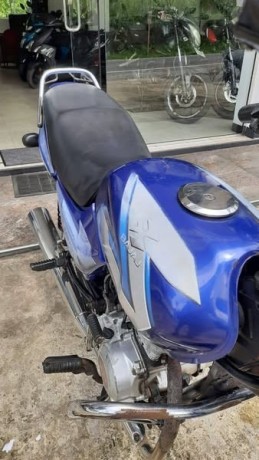bajaj-ct100-big-1