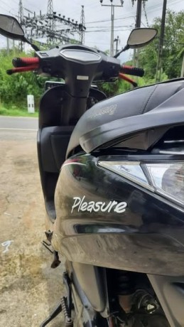 hero-pleasure-big-3