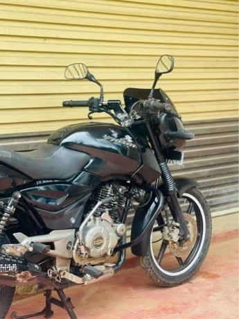pulser-150-2012-big-4