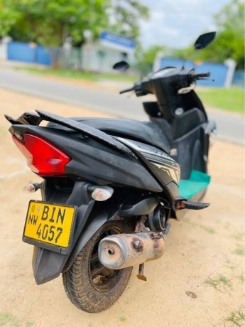 yamaha-ray-zr-big-1