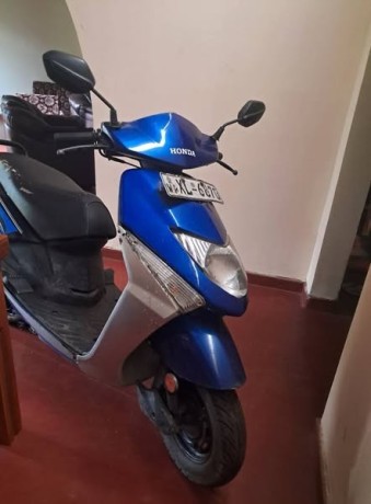 honda-dio-2012-big-0
