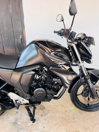 yamaha-fz-v2-big-2