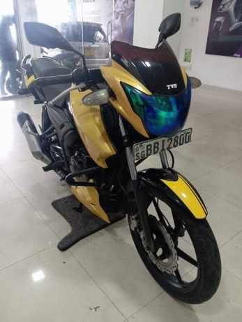 tvs-apache-rtr-150-big-0
