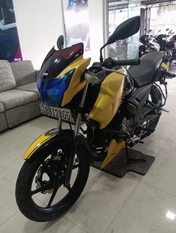 tvs-apache-rtr-150-big-1