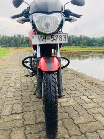bajaj-pulsar-135-2011-big-0