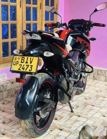 apache-rtr-200-race-edition-2019-lkr-big-1