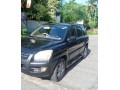 kia-sportage-2008-small-1