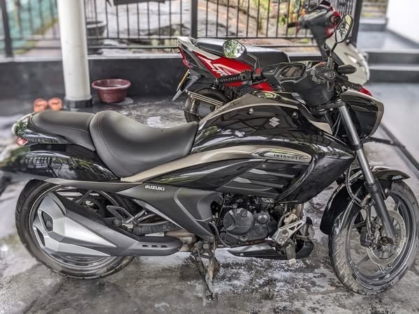 suzuki-intruder-for-sale-abs-model-big-2