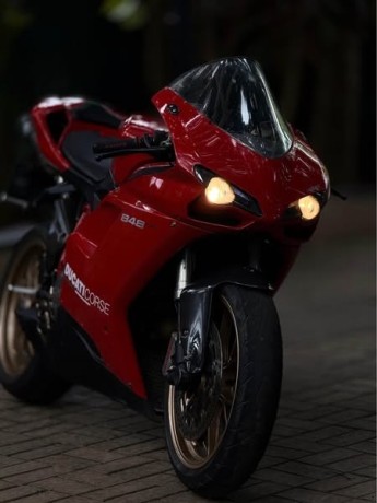 ducati-corse-evo-2012-big-0