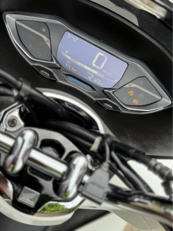 honda-pcx-big-7