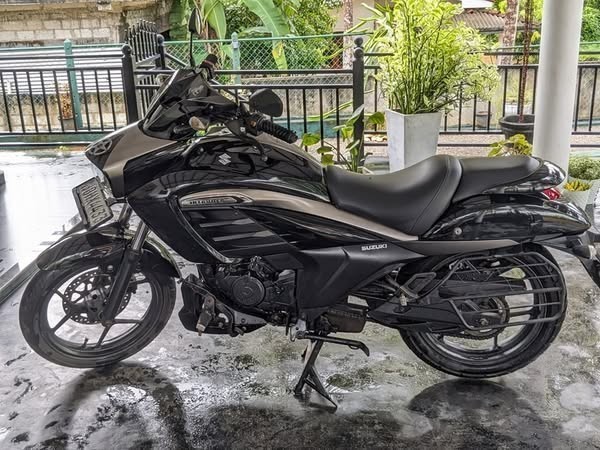suzuki-intruder-for-sale-abs-model-big-4