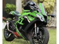 kawasaki-ninja-zx10r-2015-small-4